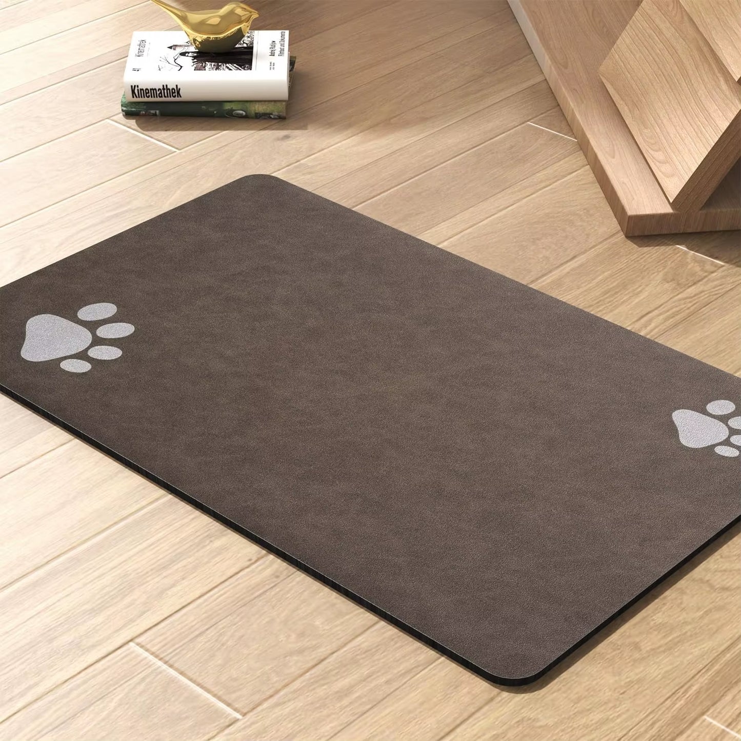 Quick-Dry Pet Feeding Mat – Waterproof Placemat with Non-Slip Backing.