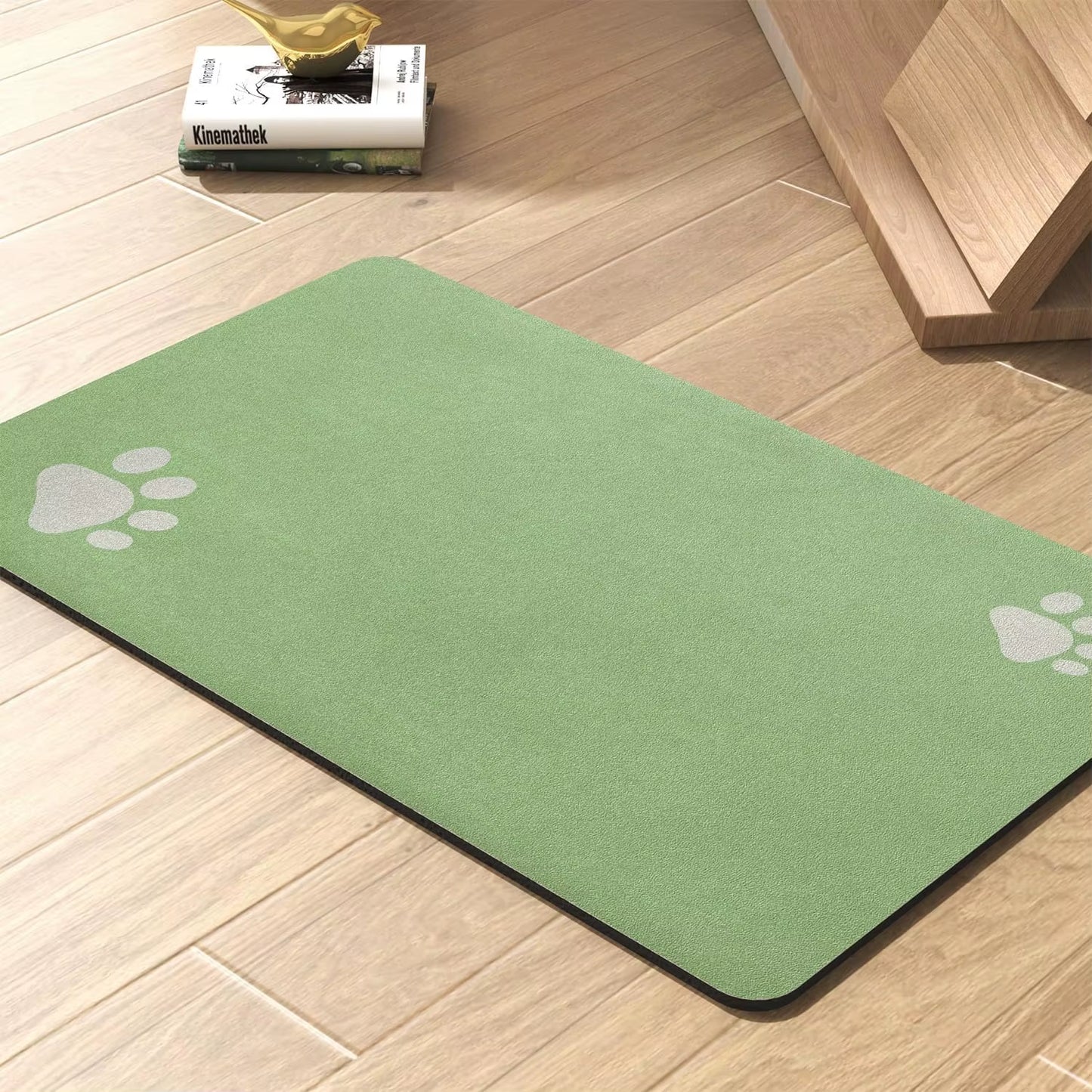 Quick-Dry Pet Feeding Mat – Waterproof Placemat with Non-Slip Backing.